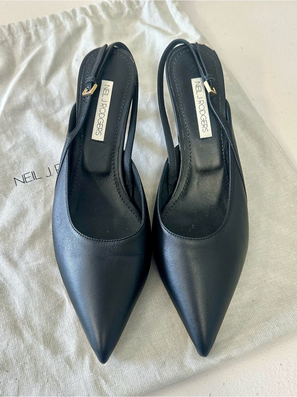 Neil J. Rodgers Black Pointed-Toe Slingback Kitten Heels - Picture 2 of 10
